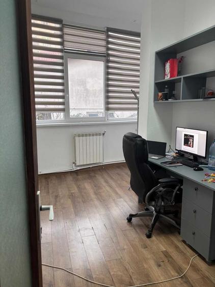Spațiu comercial, de 10 mp, în Tătărași