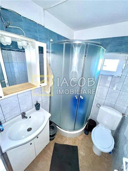 Casă individuală cu 3 camere cu Canalizare în Măgura