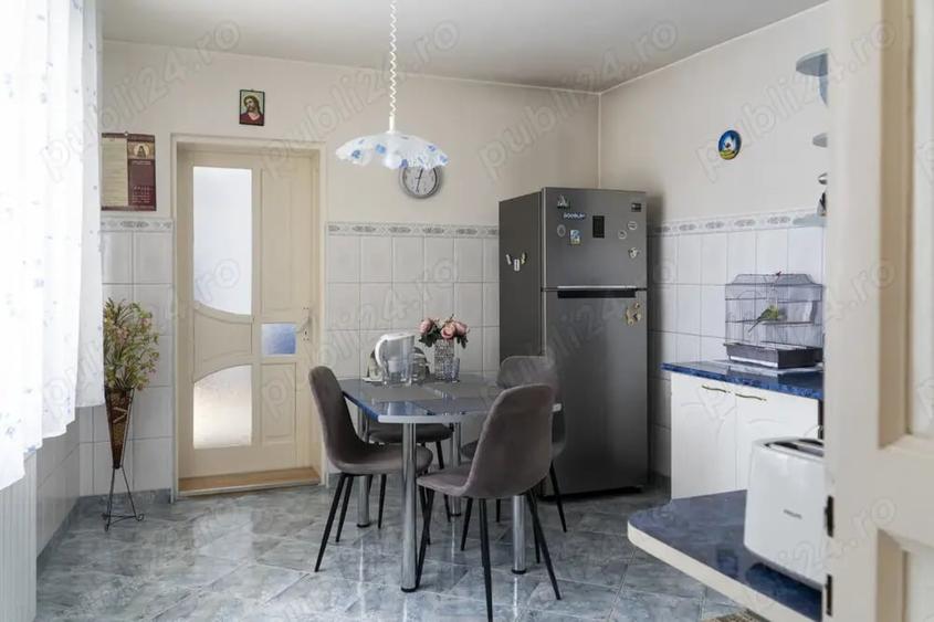 Casă cu 6 camere cu Teren 420 Mp în Central