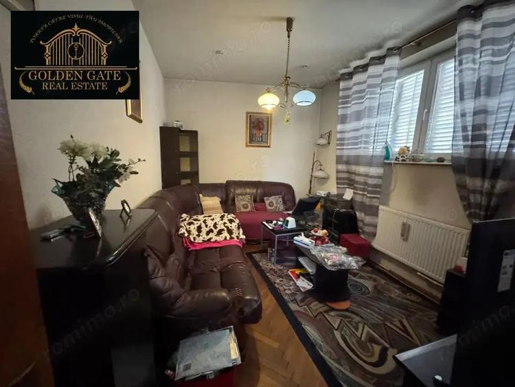 Casă cu 10 camere cu Centrală Termică în Moșilor