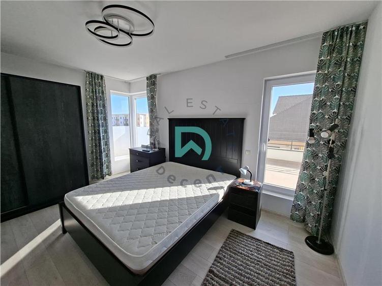 Apartament cu 4 camere decomandat în Tractorul