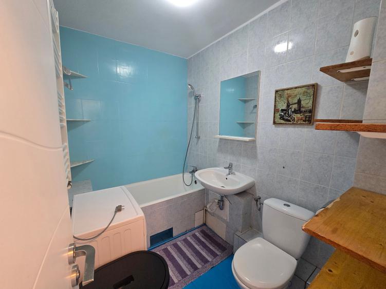 Apartament cu 2 camere semidecomandat în Circumvalațiunii