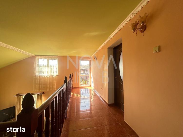 Casă cu 5 camere cu Teren 845 Mp în Roșia
