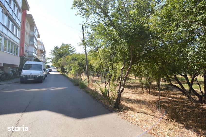 Teren de 3717 mp, în Dămăroaia