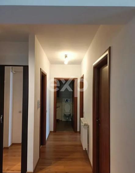 Apartament cu 3 camere semidecomandat în Iris