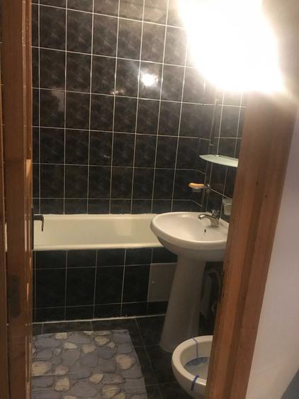 Apartament cu 3 camere decomandat în Nicolina