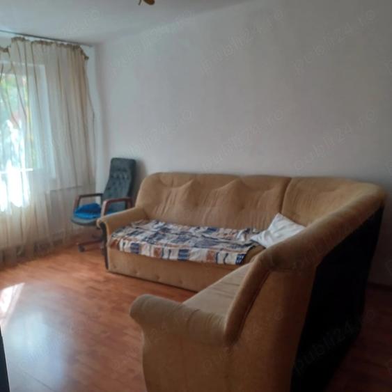 Apartament cu 2 camere decomandat în Lacul Tei