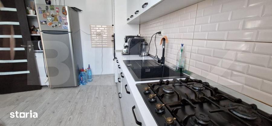 Casă cu 5 camere cu Teren 400 Mp în Bariera Vâlcii