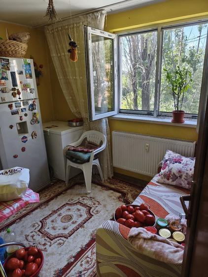 Apartament cu 2 camere decomandat în Rahova