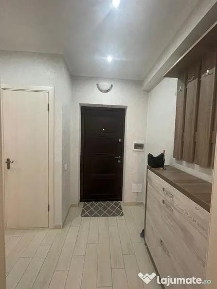 Apartament cu 2 camere decomandat în Colentina