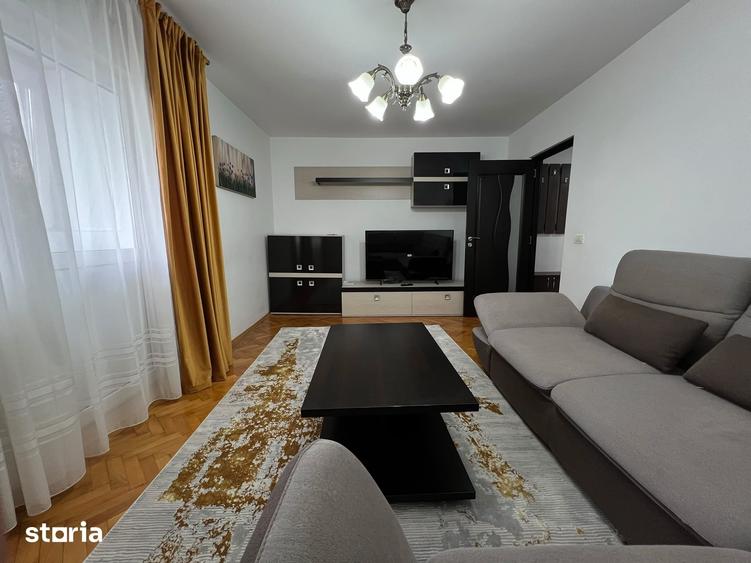 Apartament cu 2 camere decomandat în Delfinariu