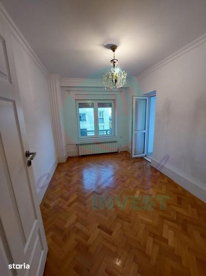 Apartament cu 4 camere decomandat, mobilat în Centrul Civic