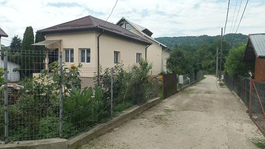 Casa 3 camere de vanzare in Slanic Prahova 47000E - 3