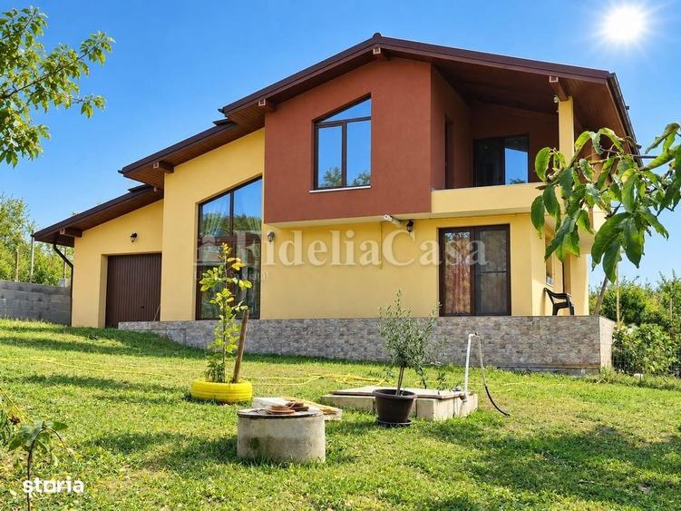 Casă cu 4 camere în Breazu