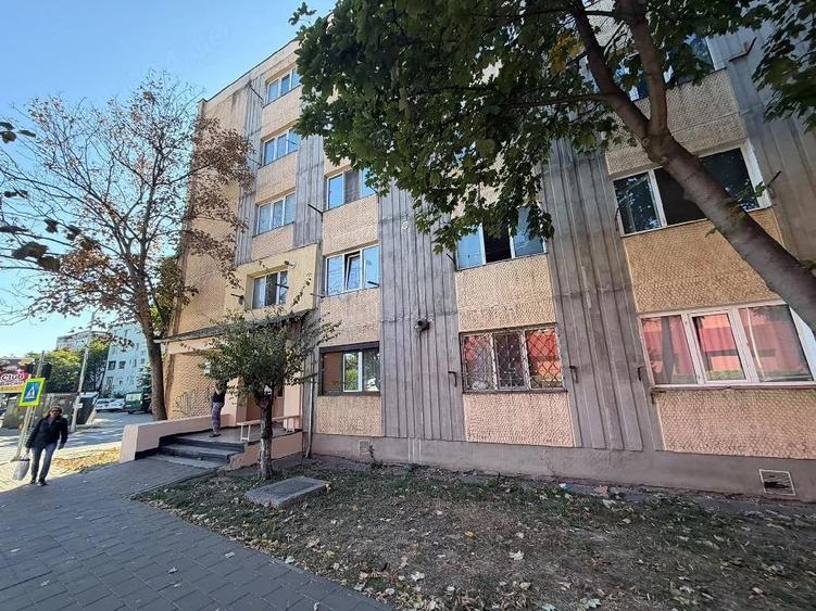 Garsonieră decomandată în Milcov