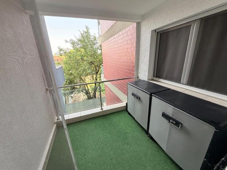 Apartament cu 3 camere decomandat, mobilat în Bucureștii Noi