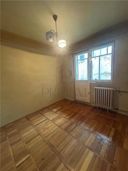 Apartament cu 2 camere semidecomandat în Aeroport