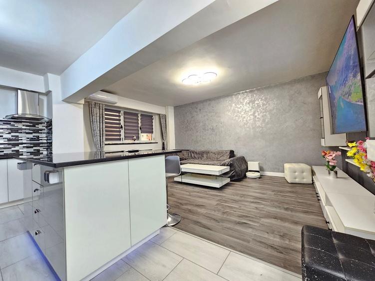 Apartament cu 3 camere decomandat, mobilat în Panduri