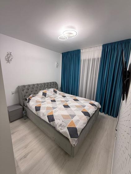 Apartament cu 3 camere decomandat în Vest