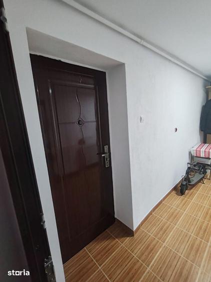 Apartament cu 2 camere în Badea Cârțan