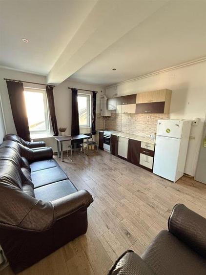 Apartament cu 2 camere decomandat, mobilat în Giroc