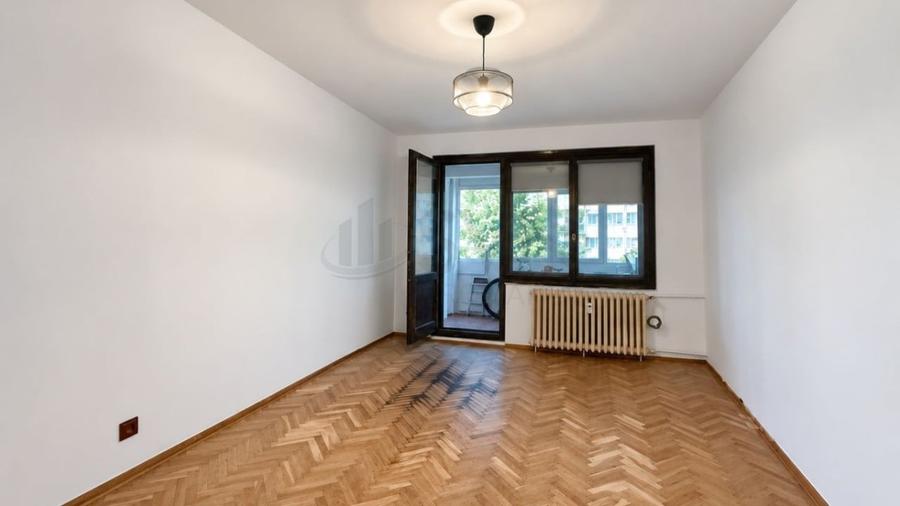 Apartament cu 3 camere decomandat în Pantelimon