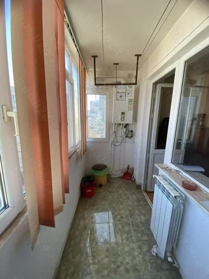 Apartament cu 2 camere decomandat în Casa de Cultură