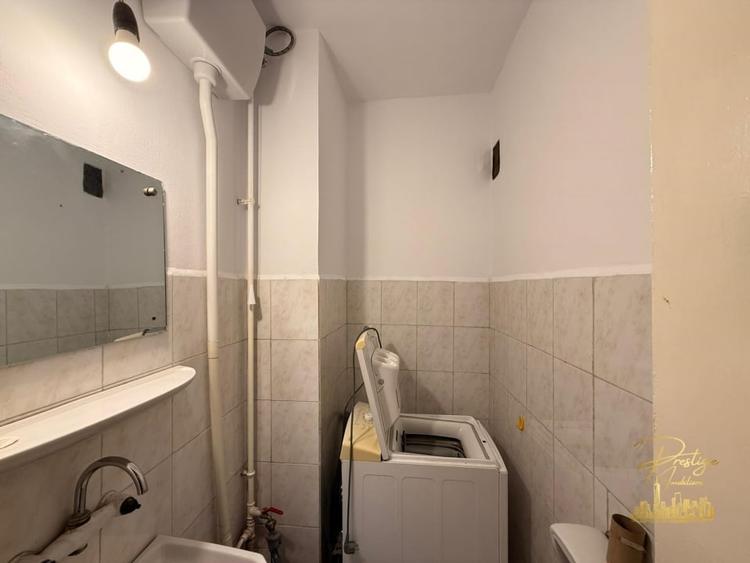Apartament cu 3 camere decomandat în Cantemir