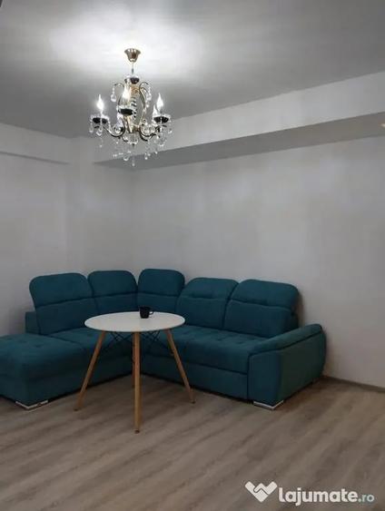Apartament cu 2 camere semidecomandat în Micro 17