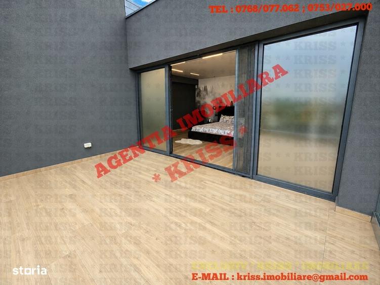 Casă cu 4 camere cu Teren 500 Mp în Central