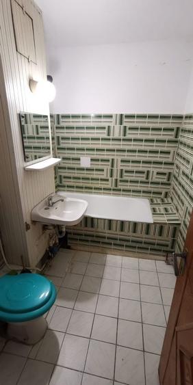 Apartament cu 2 camere decomandat în Lazaret