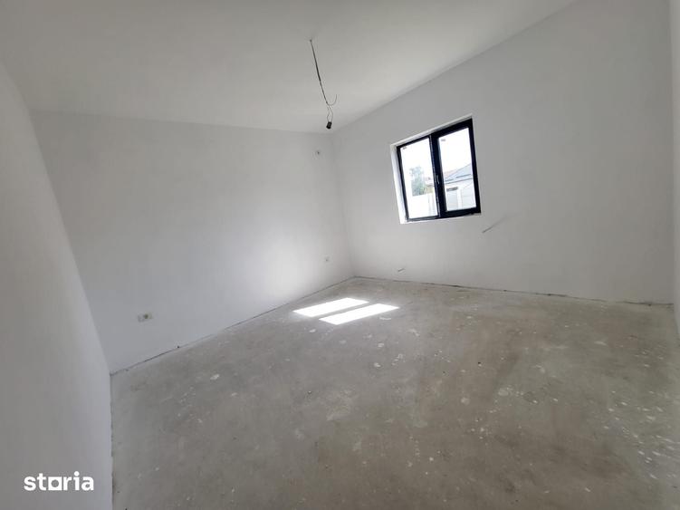 Casă cu 3 camere cu Teren 320 Mp în Central