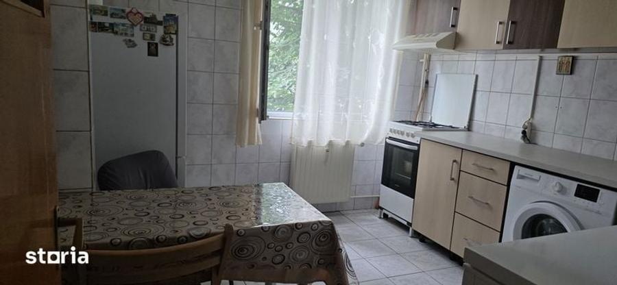 Apartament cu 2 camere decomandat în Moldoveni