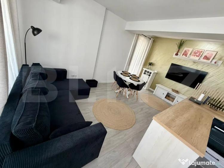 Apartament cu 3 camere decomandat în Calea București