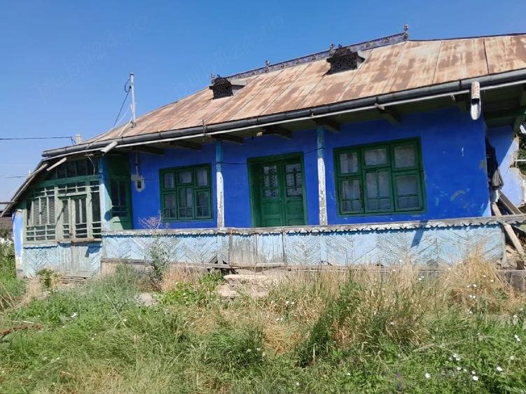 Casă cu Teren 1800 Mp în Belcești