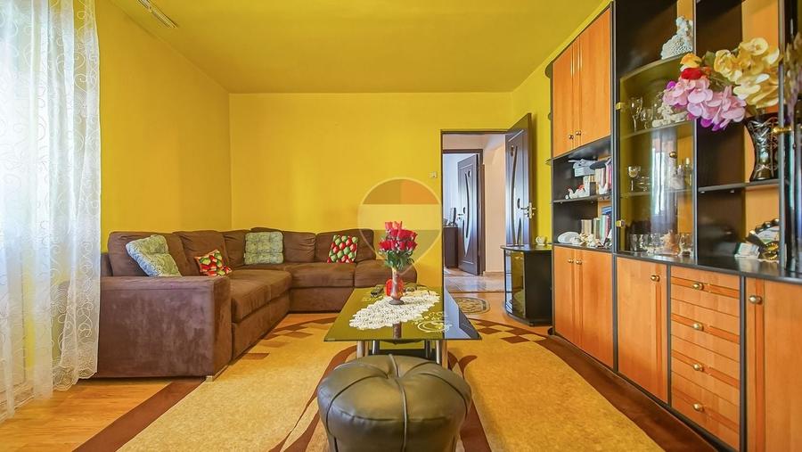 Apartament cu 2 camere decomandat, mobilat în Răcădău
