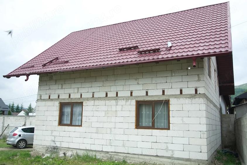 Casă cu 4 camere cu Teren 600 Mp în Central