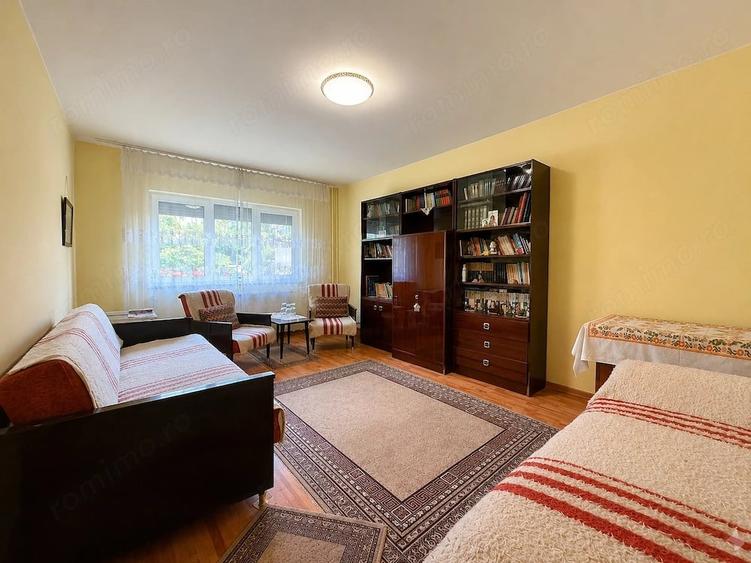 Apartament cu 2 camere decomandat în Rogerius