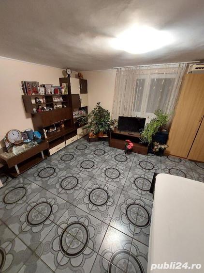 Casă cu 6 camere cu Teren 750 Mp în Clinceni