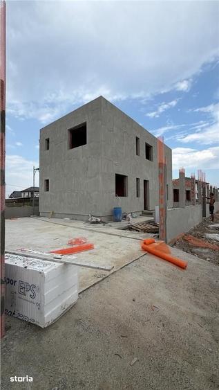 Casă cu 5 camere cu Teren 310 Mp în Central