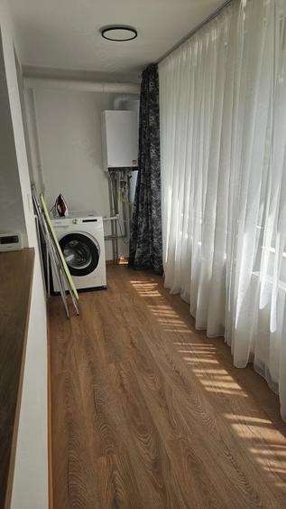 Apartament cu 2 camere semidecomandat în Pajura