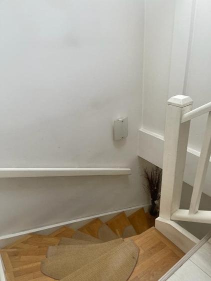 Casă individuală cu 5 camere cu Teren 165 Mp în Vatra Luminoasă