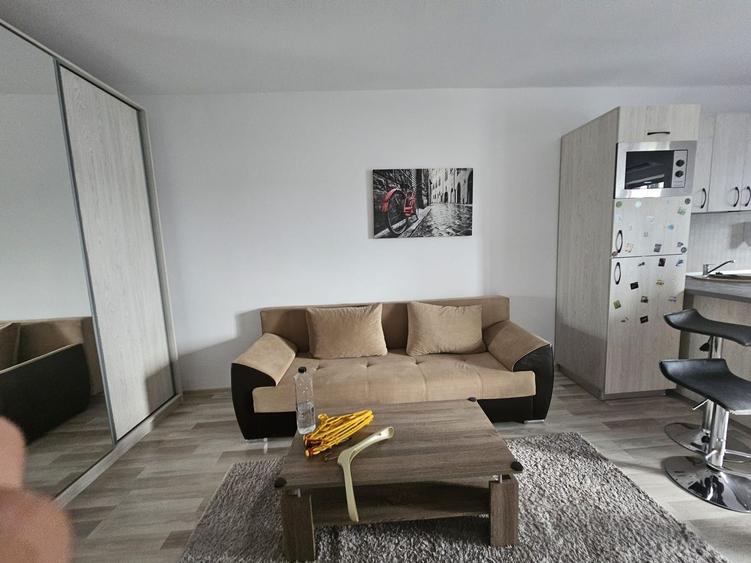 Apartament cu 2 camere decomandat în Nord-Est