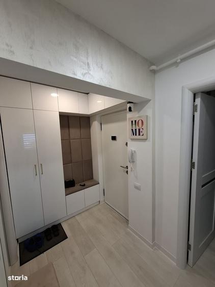 Apartament cu 3 camere decomandat, mobilat în Central