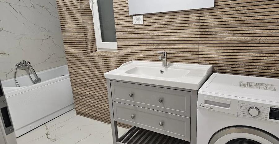 Casă cu 4 camere cu Teren 315 Mp în Central