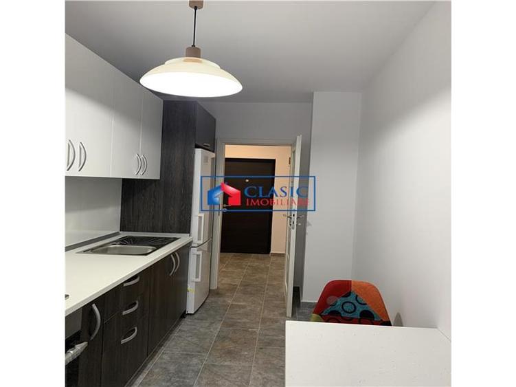 Apartament cu 2 camere semidecomandat, mobilat în Andrei Mureșanu