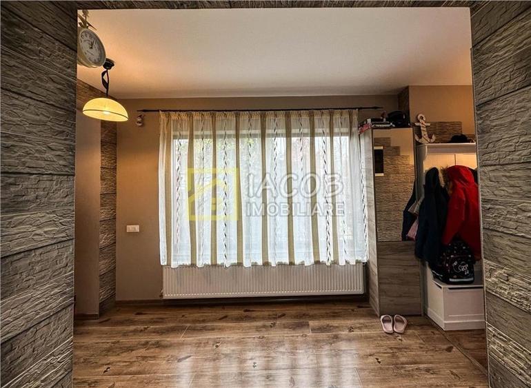 Casă individuală cu 3 camere cu Teren 300 Mp în 9 Mai