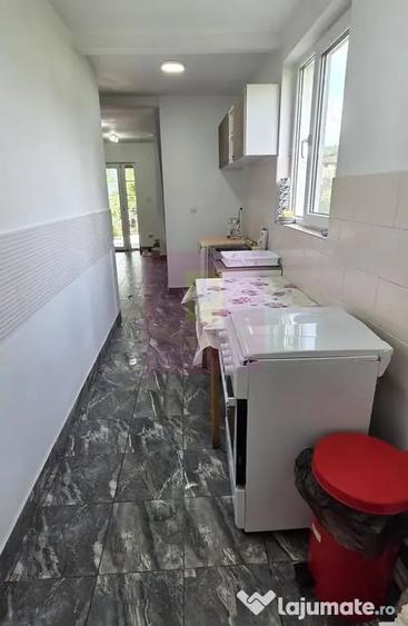 Casă cu 7 camere cu Teren 1267 Mp în Valea Doftanei