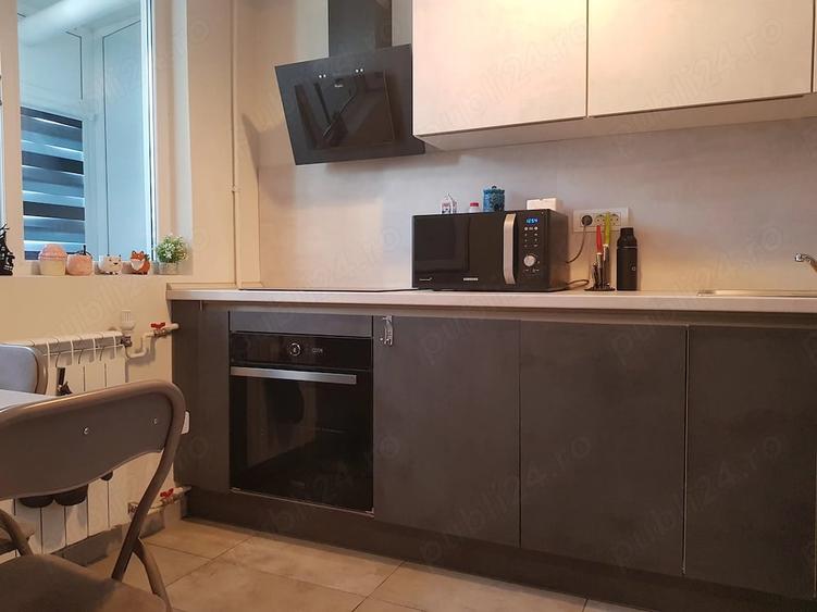 Apartament cu 2 camere semidecomandat în 1 Mai