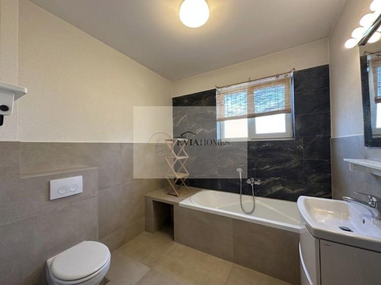 Apartament cu 3 camere decomandat, mobilat în Bună Ziua